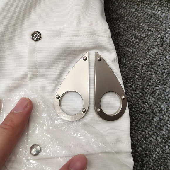 Moose Knuckles Stirling Parka-Snow White - Picture 8 of 9